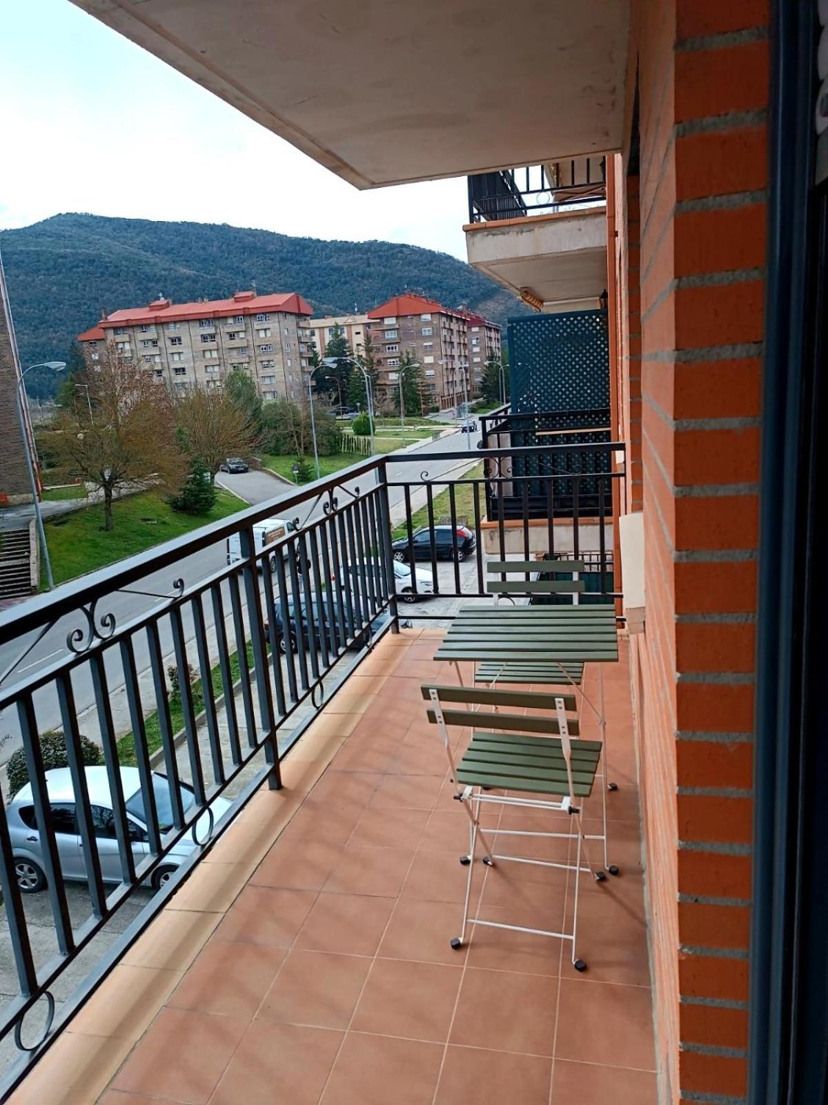 Apartamento O Mon Sabiñánigo Eksteriør billede